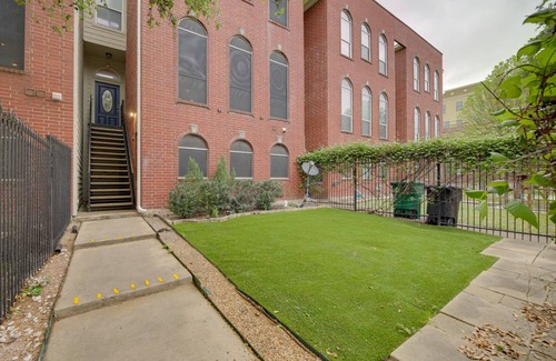 East Downtown Houston Apartment | 232 m² Apartment ∙ 3 bedrooms ∙ 8 guests
