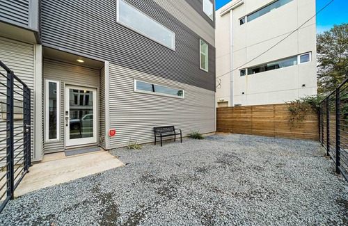 South Central Houston Apartment | 232 m² Apartment ∙ 3 bedrooms ∙ 8 guests