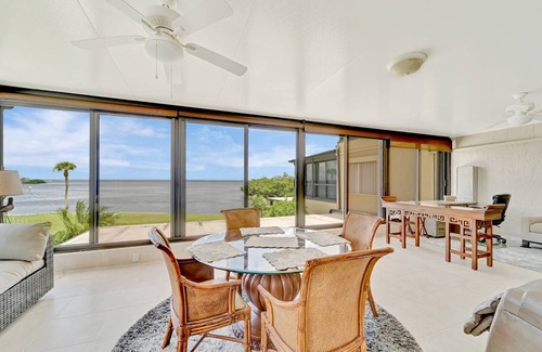 Burnt Store Marina Condo | 232 m² Condo ∙ 3 bedrooms ∙ 6 guests