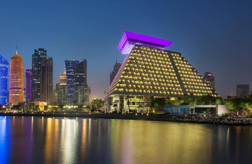 Diplomatic Area Hotel | 235 m² Hotel ∙ 127 guests