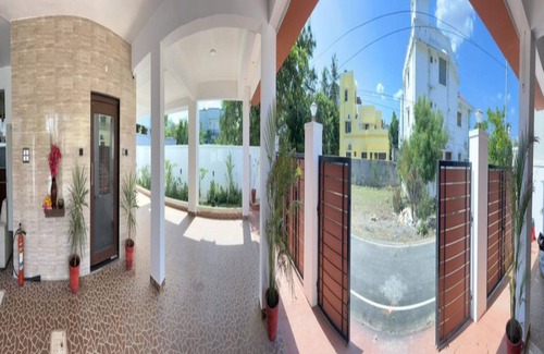 Manapakkam House | 236 m² Motel ∙ 2 guests