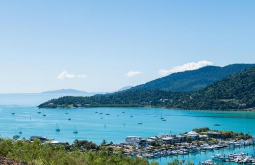 Airlie Beach Apartment | 23B Airlie View