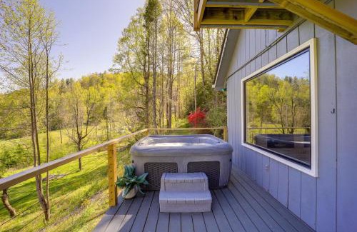 Lenoir House | 24-Acre Cottage with Hot Tub about 10 Mi to Blowing Rock
