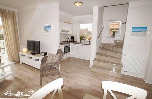 Burg auf Fehmarn Apartment | 24 Ferienwohnung am Grünen Weg 37a OG