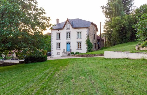 Saint-Moreil House | 240 m² House ∙ 6 bedrooms ∙ 12 guests