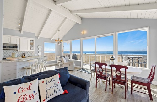 Silver Strand House | 2405O Meet Me At the Jetty