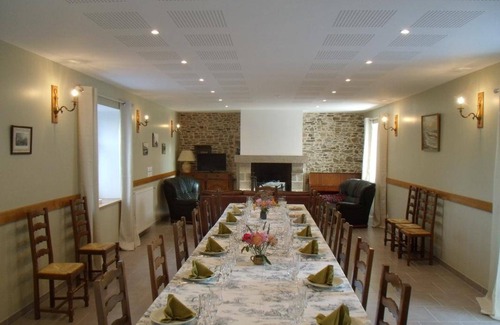 La Feuillie House | 242 m² Gîte ∙ 5 bedrooms ∙ 15 guests