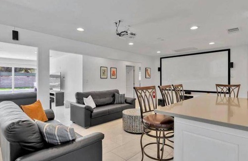 Anaheim Resort Villa | 242 m² Villa ∙ 5 bedrooms ∙ 13 guests