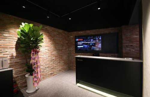 Uiwang Hotel | 25 Hotel