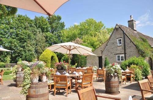 Minster Lovell Hotel | 25 m² Hotel ∙ 3 bedrooms ∙ 127 guests