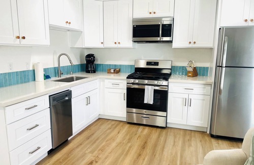 Silver Strand House | 25% Off 30+ Stay! Steps To Sand, Prime Location