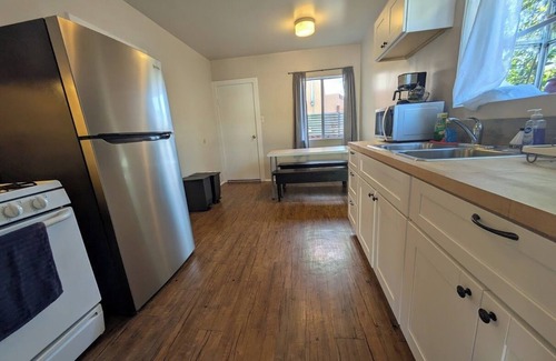 Ventura House | 25% Off Aug Comfy Beds,Close2Beach, Great Location