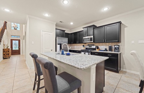 Tomball House | 25% OFF - Chic - 4BD/2BA - Tomball - HOU003