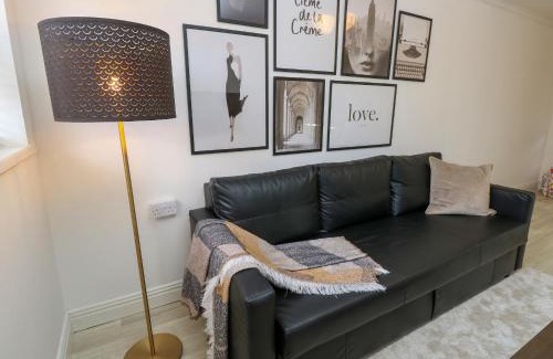Hayling Island House | 25 St Benedict Road
