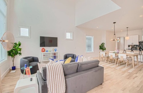 Berry Hill House | 25- Trendy Modern Home- The Music City Collection