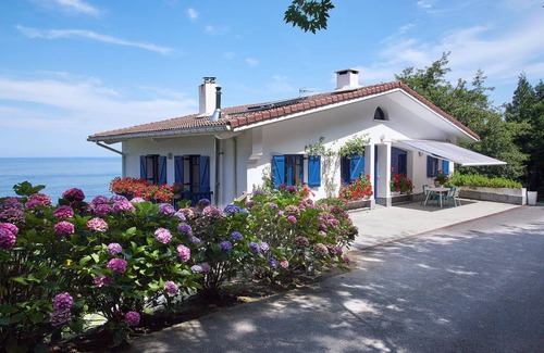 Getaria Cottage | 250 m² Cabin ∙ 5 bedrooms ∙ 12 guests