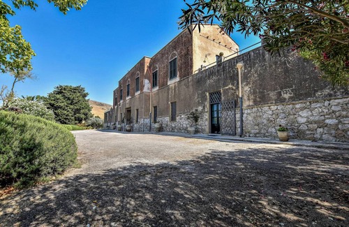 Roccapalumba House | 250 m² House ∙ 4 bedrooms ∙ 10 guests