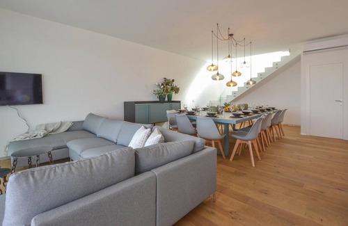 Partinico House | 250 m² House ∙ 7 bedrooms ∙ 16 guests