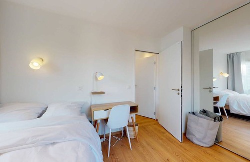Suresnes Resort | 250 m² Private room ∙ 1 bedroom ∙ 2 guests
