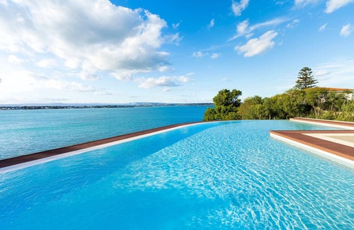 Syracuse Villa | 250 m² Villa ∙ 4 bedrooms ∙ 8 guests