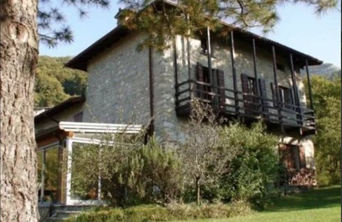 Caprino Bergamasco Villa | 250 m² Villa ∙ 5 bedrooms ∙ 10 guests