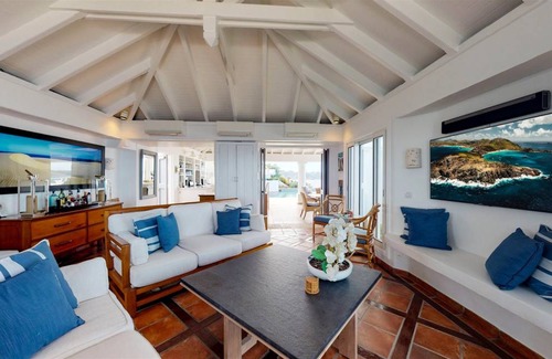 Pointe Milou Villa | 250 m² Villa ∙ 2 bedrooms ∙ 4 guests