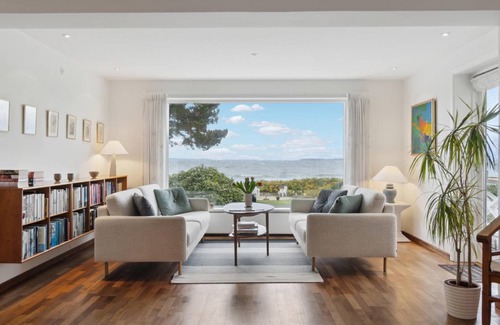 Espergaerde House | 253 m² House ∙ 4 bedrooms ∙ 7 guests
