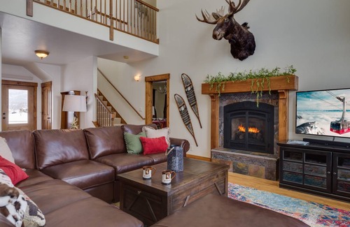 Alpine Northwest House | 256 m² House ∙ 4 bedrooms ∙ 11 guests