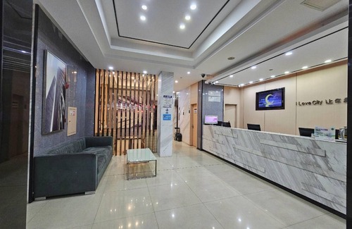 Zengcheng Hotel | 26 m² Hotel ∙ 2 bedrooms ∙ 127 guests