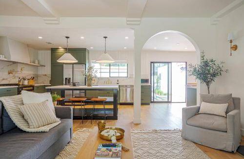 Valley Glen House | 260 m² House ∙ 4 bedrooms ∙ 18 guests
