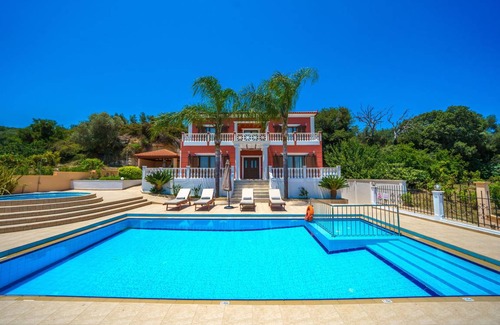 Polemarchi Villa | 260 m² Villa ∙ 3 bedrooms ∙ 6 guests