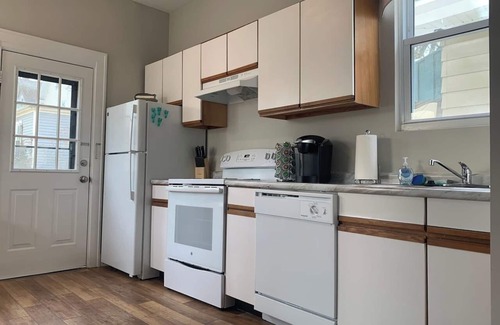 Hyde Park House | 2639 Observatory Avenue, Unit 1 · Hyde Park Hideaway - Close to Square & Downtown!