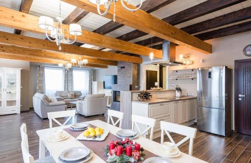 Stara Lesna Ski Chalet | 267 m² Chalet ∙ 5 bedrooms ∙ 14 guests