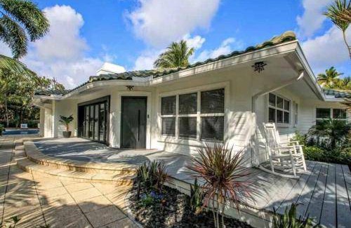 Harbor Beach House | 267 m² House ∙ 4 bedrooms ∙ 8 guests