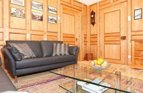 Parpan House | 269 m² House ∙ 5 bedrooms ∙ 10 guests