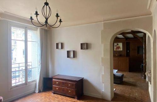 Soissons Apartment | 270 m² Apartment ∙ 6 bedrooms ∙ 12 guests