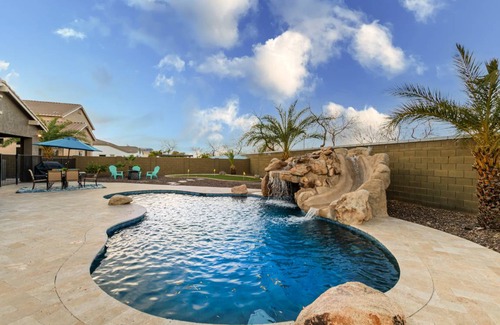 Stratland Shadows House | 273 m² House ∙ 4 bedrooms ∙ 8 guests