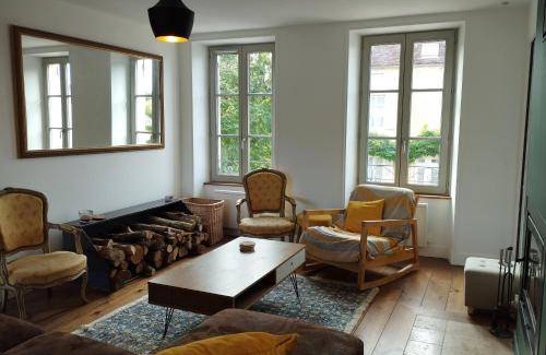 Noyers-sur-Serein House | 275 m² House ∙ 5 bedrooms ∙ 14 guests