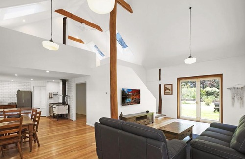 Central Tilba House | 275 Ridge Road Central Tilba
