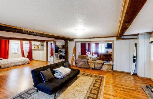 Hartsville House | 279 m² House ∙ 4 bedrooms ∙ 10 guests