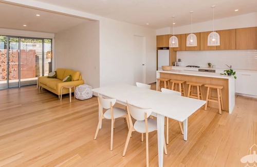 Sandy Point House | 28 Ennisvale Avenue, Sandy Point