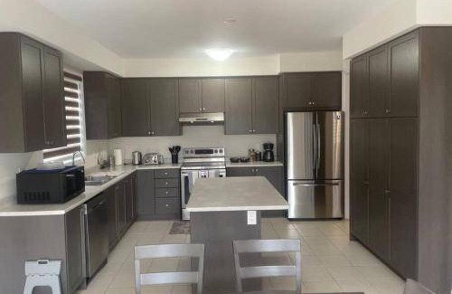 Thorold House | 28 m² House ∙ 4 bedrooms ∙ 8 guests