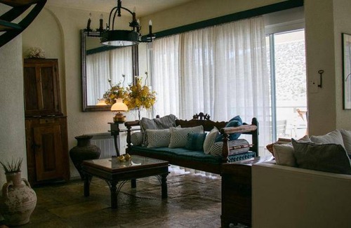 Ermionida Apartment | 280 m² Apartment ∙ 4 bedrooms ∙ 10 guests