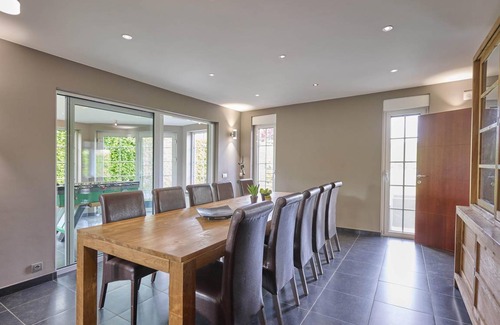 Heers House | 280 m² House ∙ 4 bedrooms ∙ 8 guests