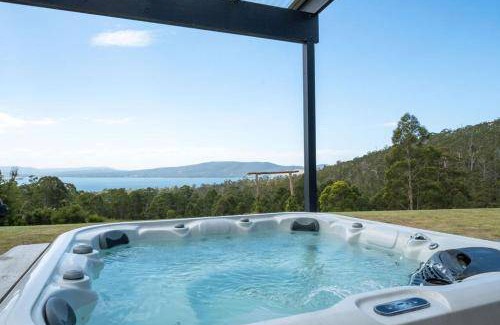 Lower Snug House | 280 m² House ∙ 5 bedrooms ∙ 12 guests