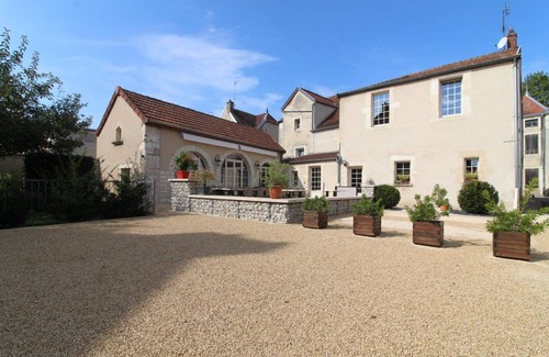 Til-Chatel House | 280 m² House ∙ 8 bedrooms ∙ 15 guests