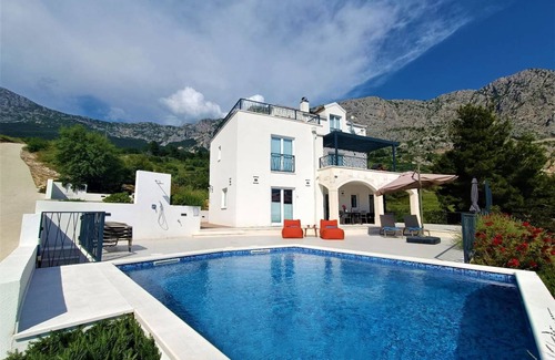 Podgora Villa | 280 m² Villa ∙ 3 bedrooms ∙ 6 guests