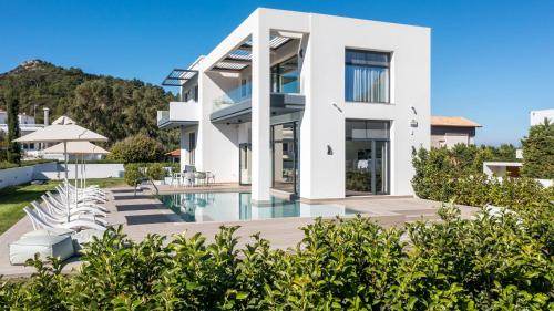 Filerimos Villa | 280 m² Villa ∙ 4 bedrooms ∙ 10 guests