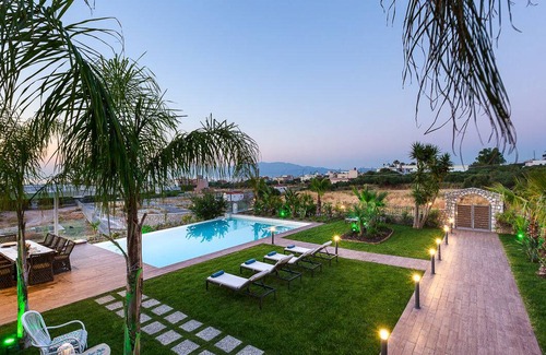 Kissamos Villa | 280 m² Villa ∙ 5 bedrooms ∙ 11 guests