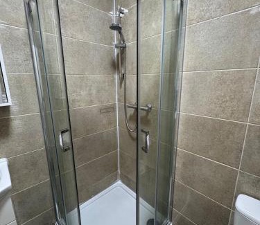 Sheldon Apartment | 29 Sweet 1 Bed sleeps 4 with free parking BHX NEC